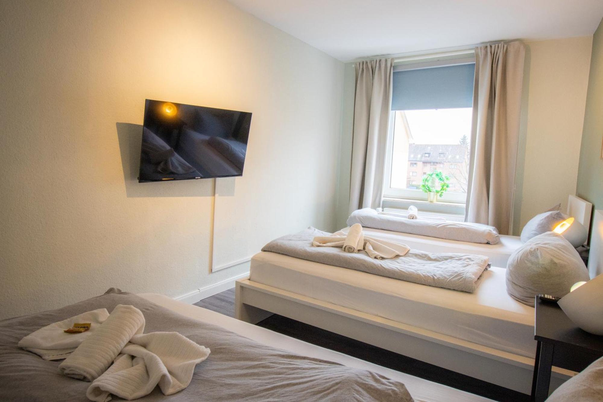 Wohnung Fuer 5 Gaeste Grosse Kueche Messe- Und Citynah ฮันโนเวอร์ ภายนอก รูปภาพ
