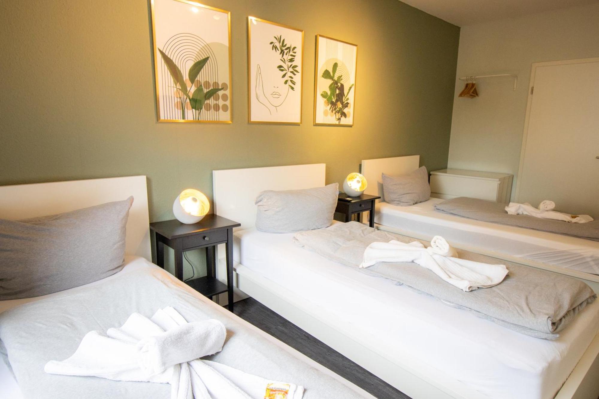 Wohnung Fuer 5 Gaeste Grosse Kueche Messe- Und Citynah ฮันโนเวอร์ ภายนอก รูปภาพ