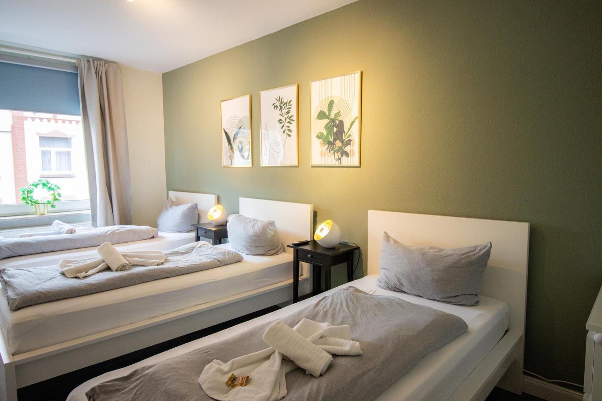 Wohnung Fuer 5 Gaeste Grosse Kueche Messe- Und Citynah ฮันโนเวอร์ ภายนอก รูปภาพ