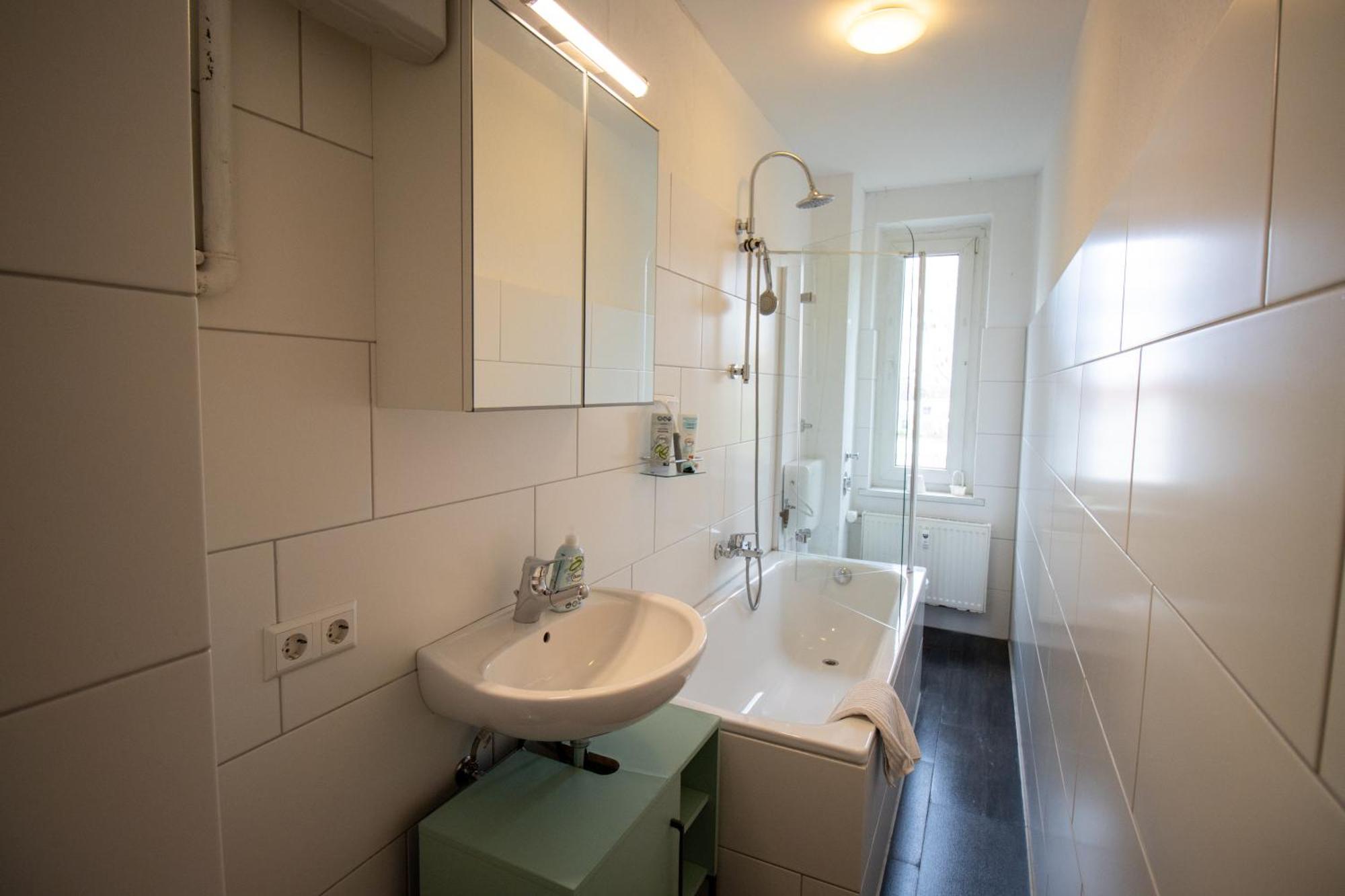 Wohnung Fuer 5 Gaeste Grosse Kueche Messe- Und Citynah ฮันโนเวอร์ ภายนอก รูปภาพ